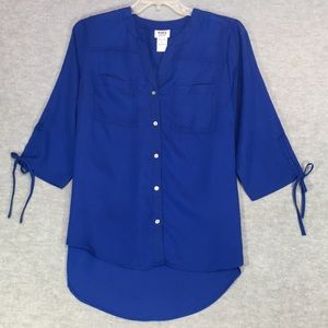 MONROE & MAIN Cool Semi-Sheer Summer Top Adjustable Sleeves with Tie & Hi Lo Hem